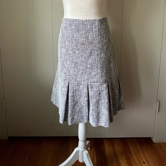 Brooks Brothers Dresses & Skirts - Brooks Brothers Pleated Cotton Blend A-Line Skirt size 6